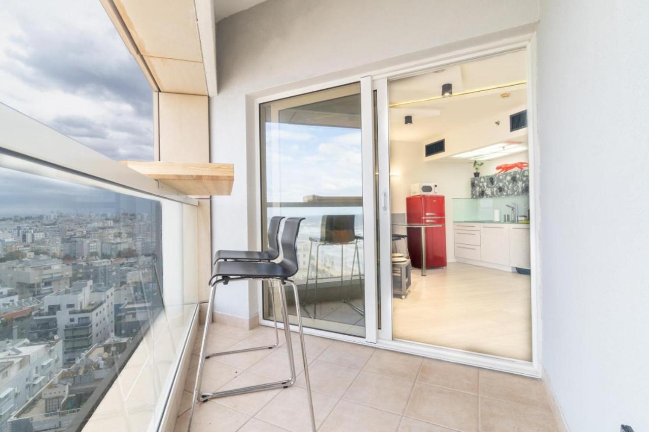 סוויטת אהבה מתוקה על הים-Sweet Love Suite On The Sea Bat Yam Exterior photo