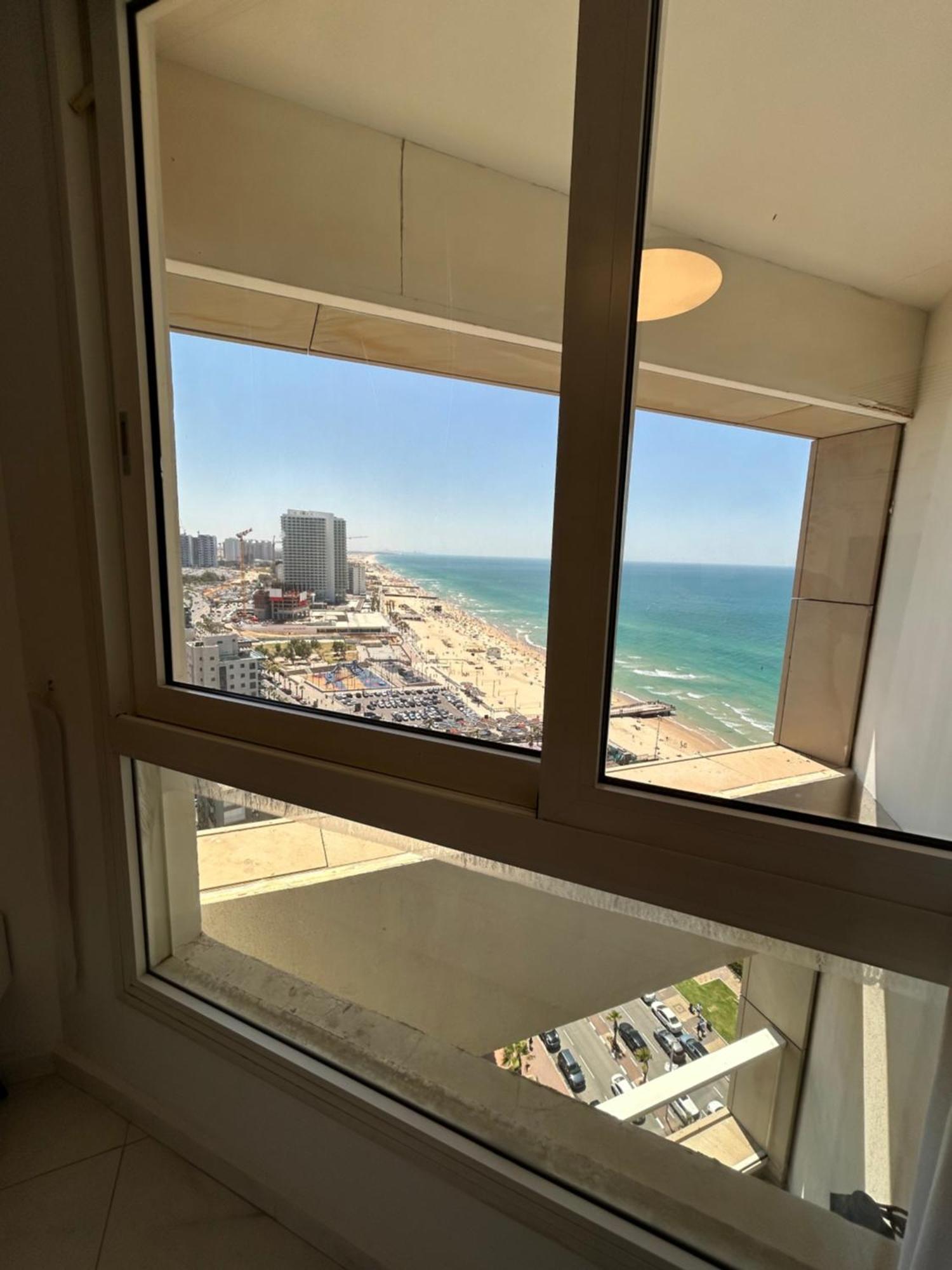 סוויטת אהבה מתוקה על הים-Sweet Love Suite On The Sea Bat Yam Exterior photo